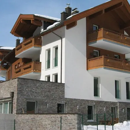 Cosy In Saalbach-hinterglemm Near Ski Bus Stop 公寓 *